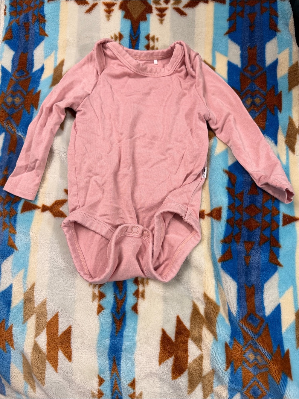 Play by littlesleepies long sleeve onesie NB
